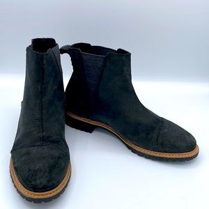 Tom's Dakota Chelsea Boot